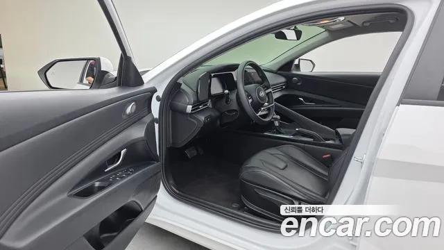 Hyundai Avante — Фото автомобиля 10