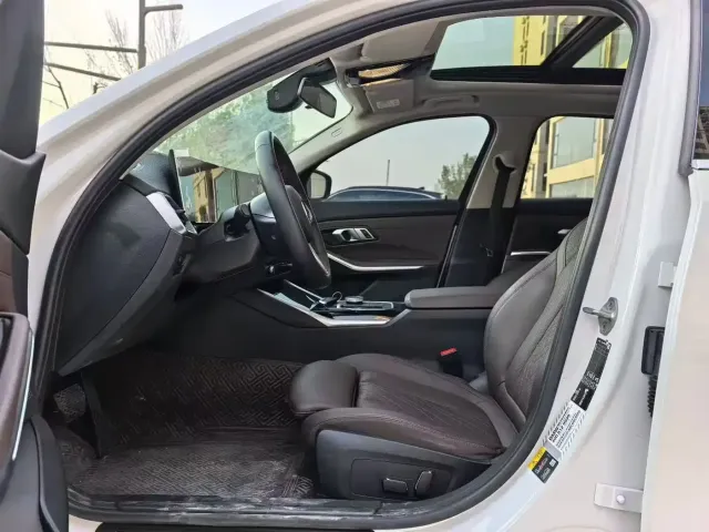 BMW BMW i3 2022 eDrive 35 L — Фото автомобиля 6