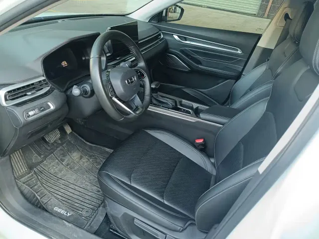 Geely Emgrand — Фото автомобиля 7