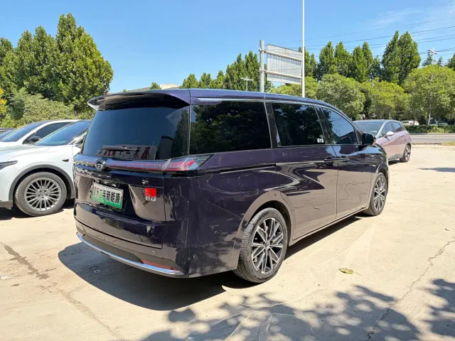 GAC Trumpchi E8 — Фото автомобиля 9