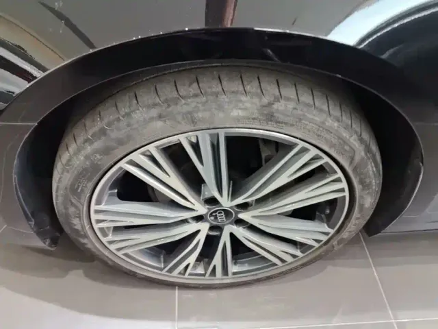 Audi A6L — Фото автомобиля 22