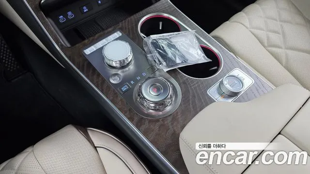 Genesis GV80 — Фото автомобиля 12