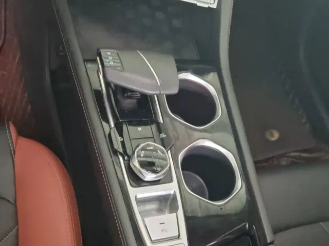 Changan Eado — Фото автомобиля 10