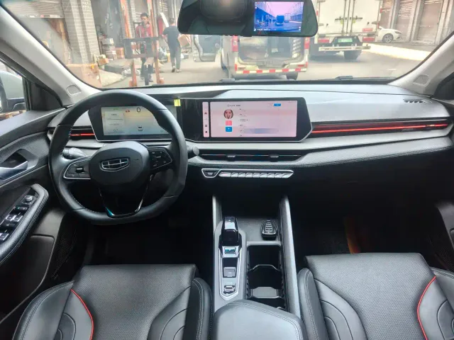 Geely Binrui — Фото автомобиля 12