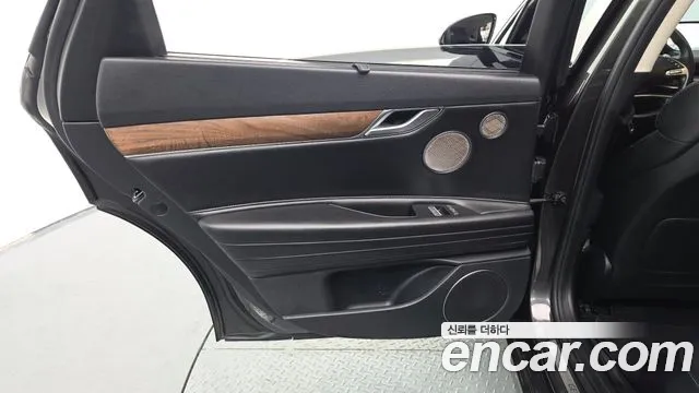 Genesis G80 RG3 — Фото автомобиля 14