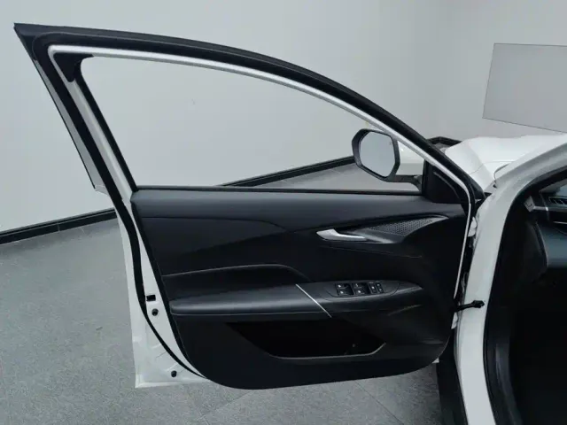 Changan Eado — Фото автомобиля 7