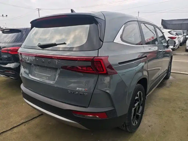 Hyundai Custo — Фото автомобиля 6