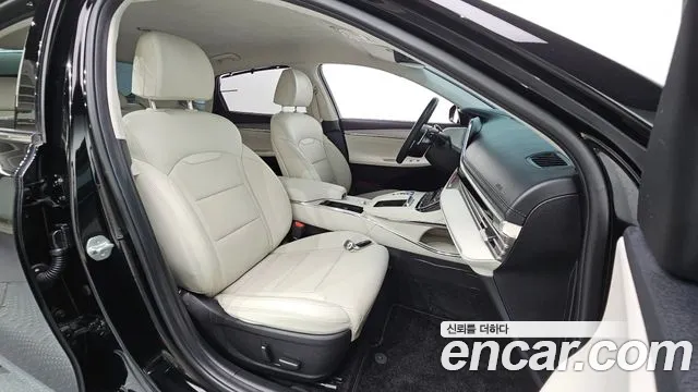 Hyundai Grandeur New — Фото автомобиля 16