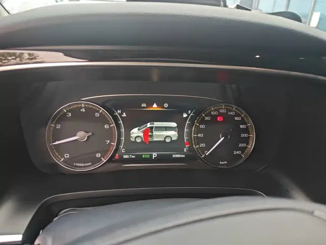 GAC Trumpchi M8 — Фото автомобиля 11