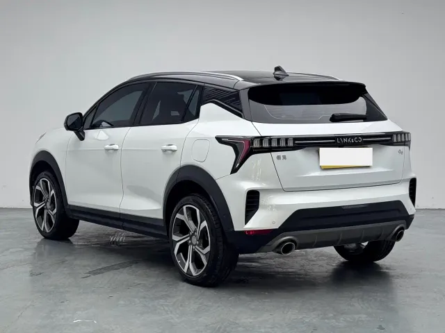 Lynk & Co 06 — Фото автомобиля 4