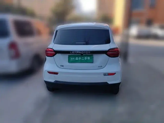 Leapmotor T03 — Фото автомобиля 5