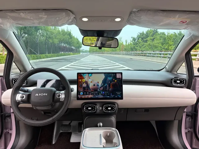 GAC AION UT super — Фото автомобиля 6
