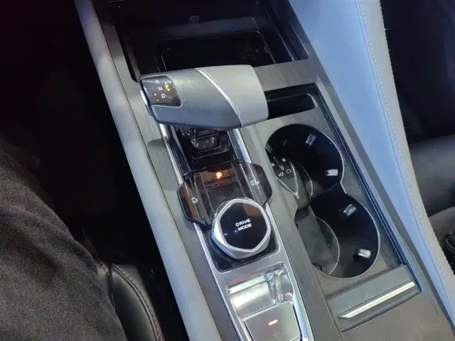 Changan CS75 Plus — Фото автомобиля 10