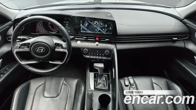 Hyundai Avante CN7 — Фото автомобиля 10