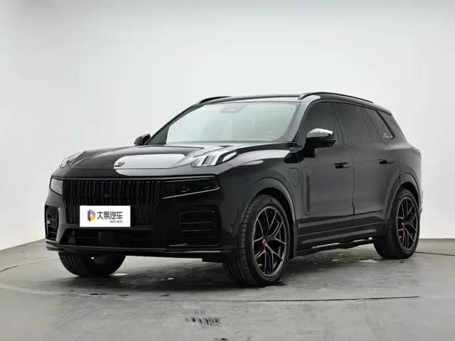 Фотография автомобиля — Lynk & Co 09 EM-P