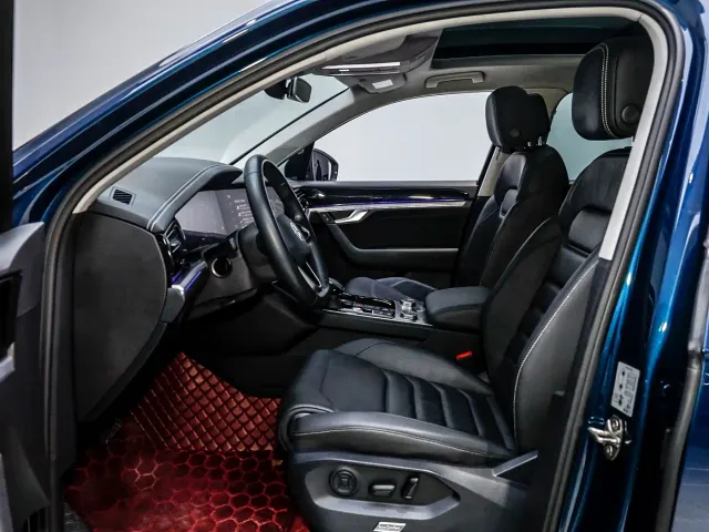 Volkswagen Touareg — Фото автомобиля 15