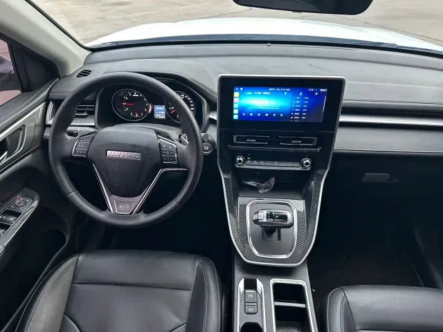 Haval M6 — Фото автомобиля 8