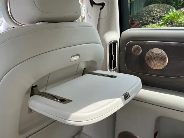 IM Motors LS9 — Фото автомобиля 15
