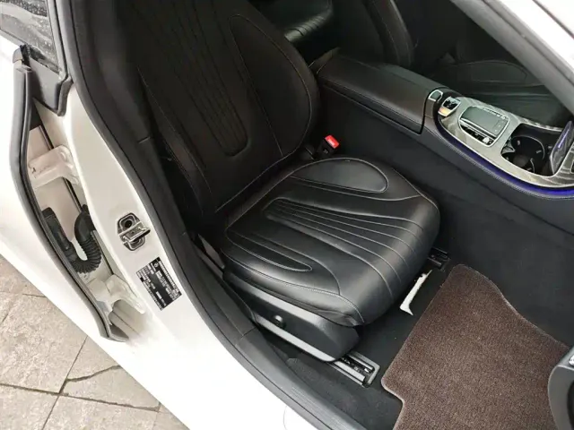 Mercedes-Benz CLS-Class — Фото автомобиля 16
