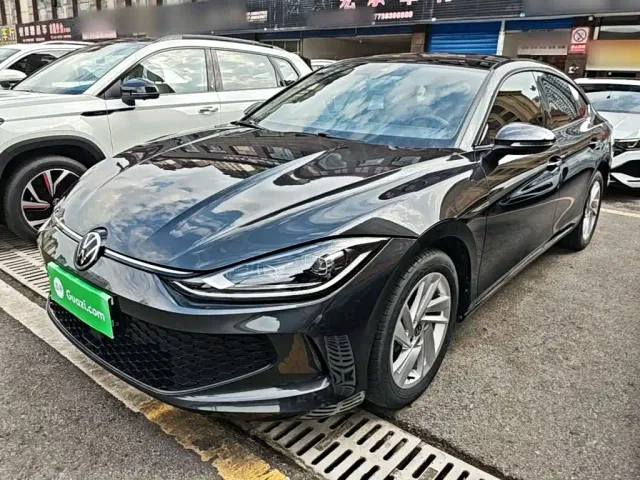 Фотография автомобиля — Volkswagen Lamando