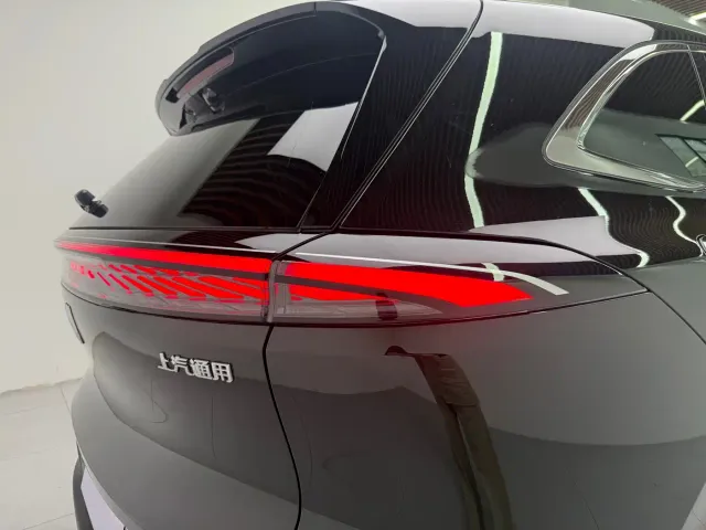 Buick Zhijing E7 — Фото автомобиля 24