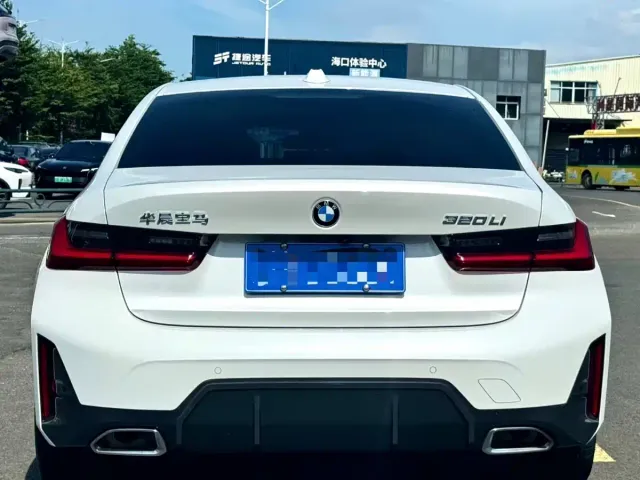 BMW 3 Series — Фото автомобиля 5