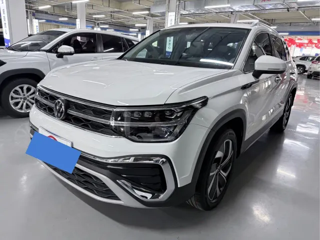 Фотография автомобиля — Volkswagen Tharu