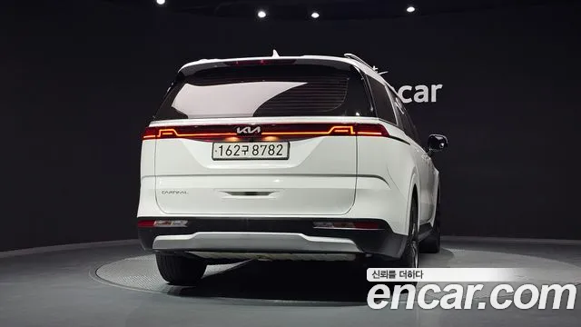 Kia Carnival 4th Gen — Фото автомобиля 4