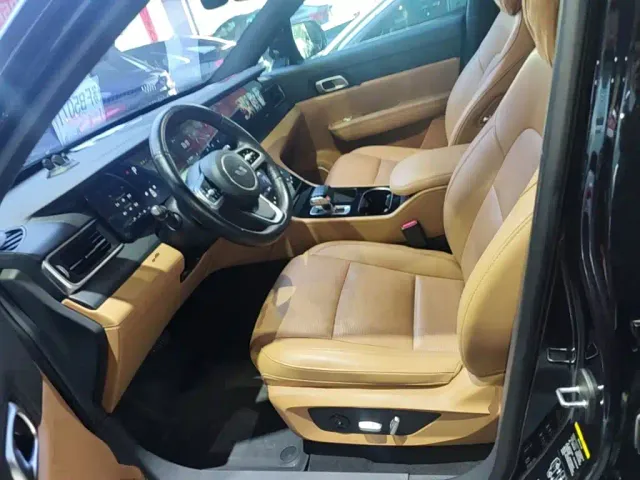 Li Auto ONE — Фото автомобиля 14