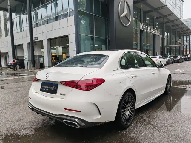 Mercedes-Benz C-Class — Фото автомобиля 4