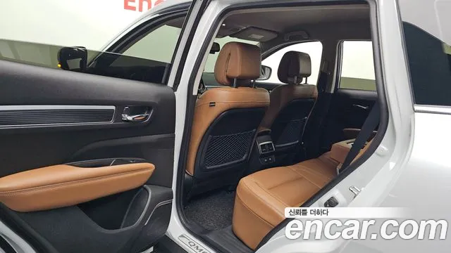 Renault-KoreaSamsung QM6 Новый QM6 2.0 LPe RE Signature 2WD — Фото автомобиля 9