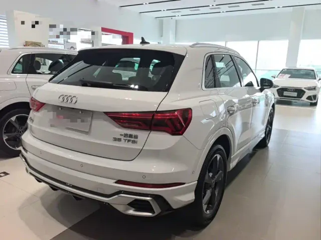 Audi Q3 — Фото автомобиля 6