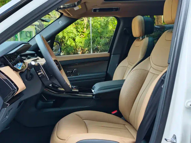 Land Rover Range Rover Sport — Фото автомобиля 7