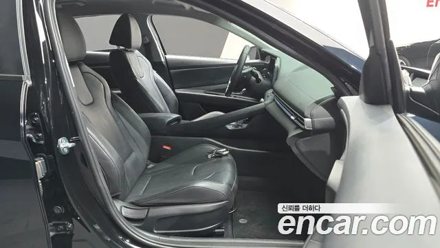 Hyundai Avante CN7 — Фото автомобиля 16