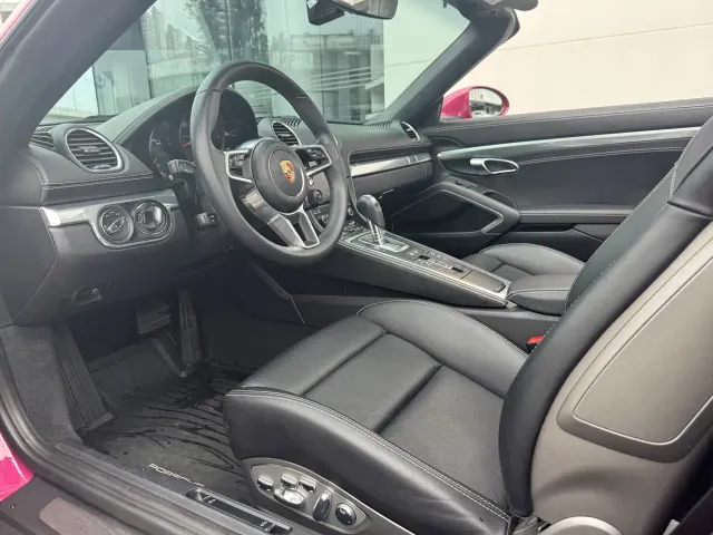 Porsche 718 — Фото автомобиля 12