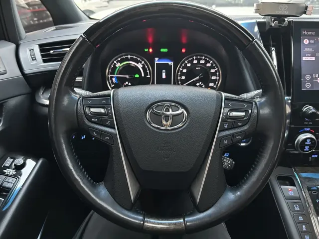 Toyota Vellfire — Фото автомобиля 24