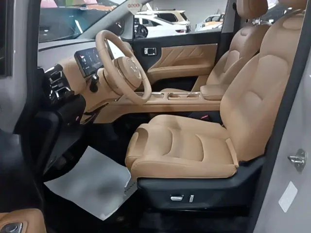 Wuling Starlight 730 — Фото автомобиля 14