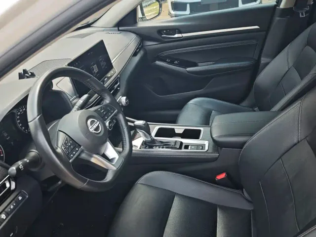 Nissan Teana — Фото автомобиля 6