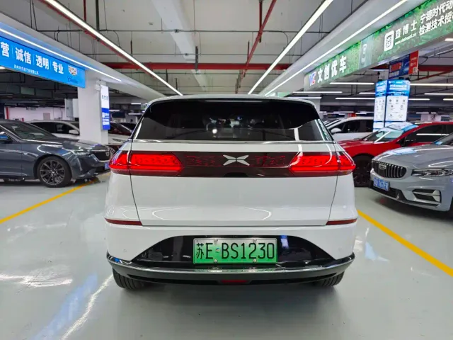 Xpeng G3 — Фото автомобиля 5