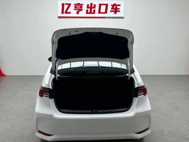 Toyota Corolla — Фото автомобиля 17