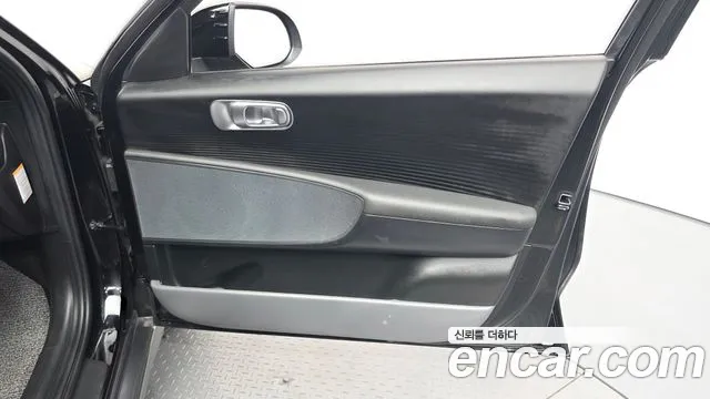 Hyundai Ioniq 6 — Фото автомобиля 13