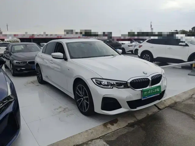 BMW 3 Series — Фото автомобиля 3