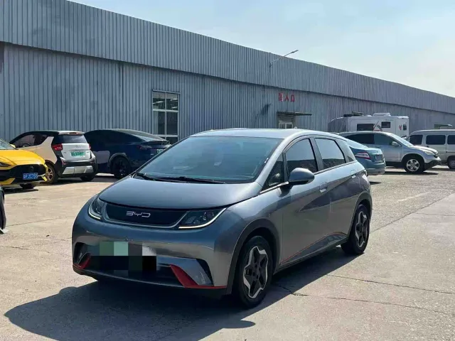 Фотография автомобиля — BYD Dolphin