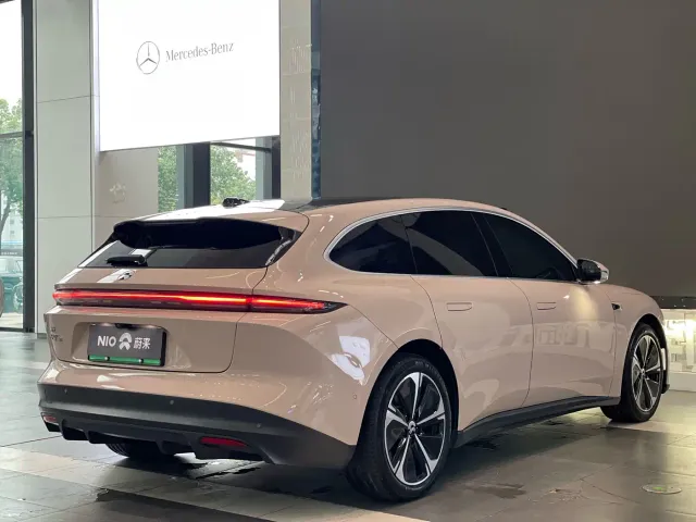 Nio ET5 Touring — Фото автомобиля 4