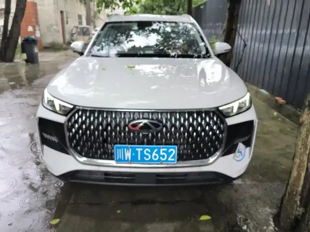 Chery Tiggo 8 — Фото автомобиля 2