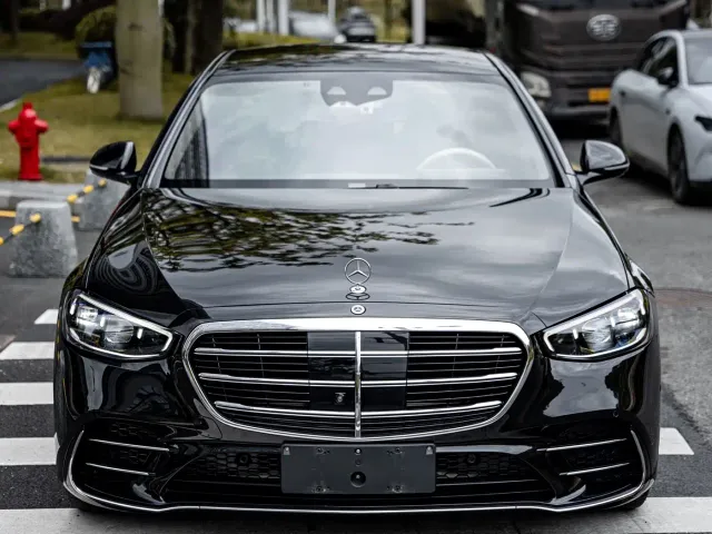 Mercedes-Benz S-Class — Фото автомобиля 4