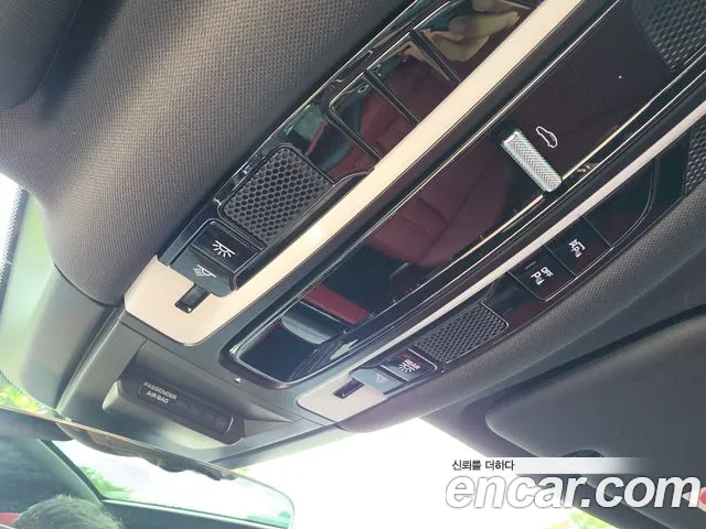 Porsche Cayenne — Фото автомобиля 12