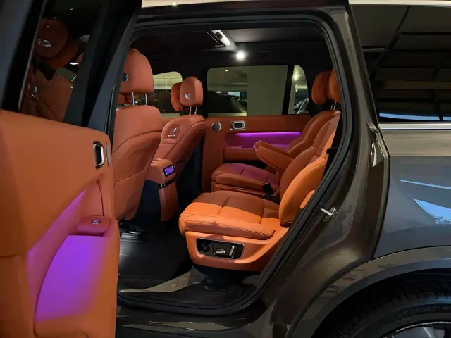 Li Auto L9 — Фото автомобиля 5