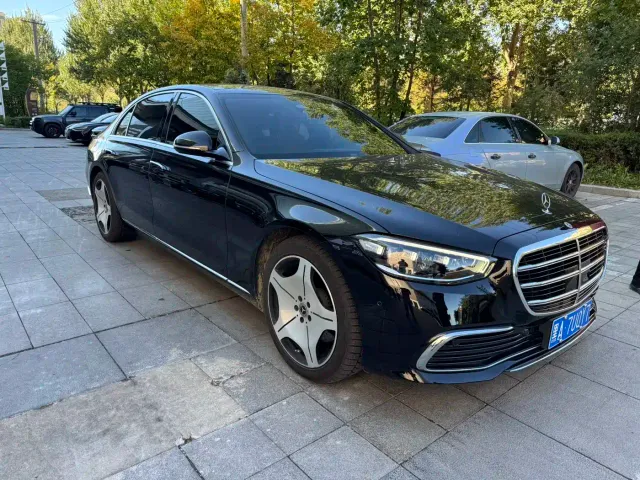 Mercedes-Benz S-Class — Фото автомобиля 3