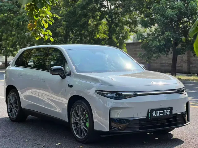 Leapmotor C10 — Фото автомобиля 3